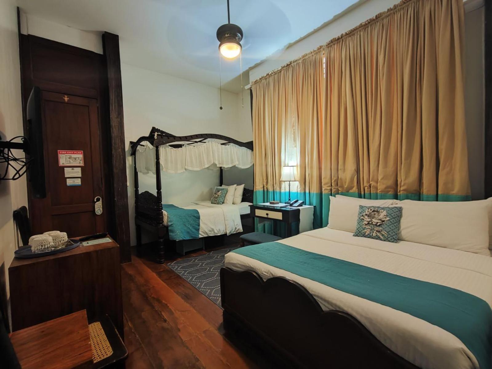 Taal 파라도레스 델 카스티요 B&B 외부 사진